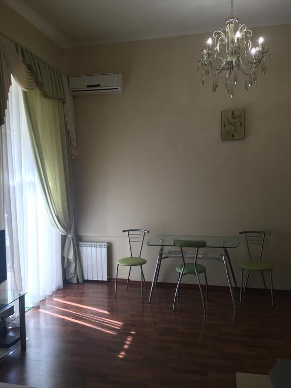 Apartment Centre