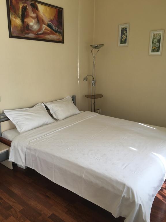 Apartment Centre